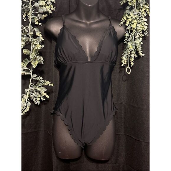 NICE J. CREW BLACK Lined Scalloped One Piece Swimsuit, SIZE Medium Good CONDITIO - Picture 7 of 12